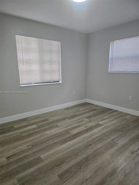 For Sale: $639,900 (3 beds, 1 baths, 1150 Square Feet)