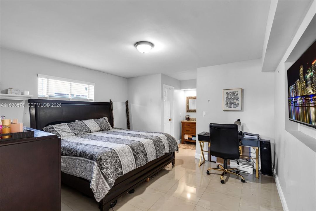 For Sale: $535,000 (3 beds, 2 baths, 1682 Square Feet)