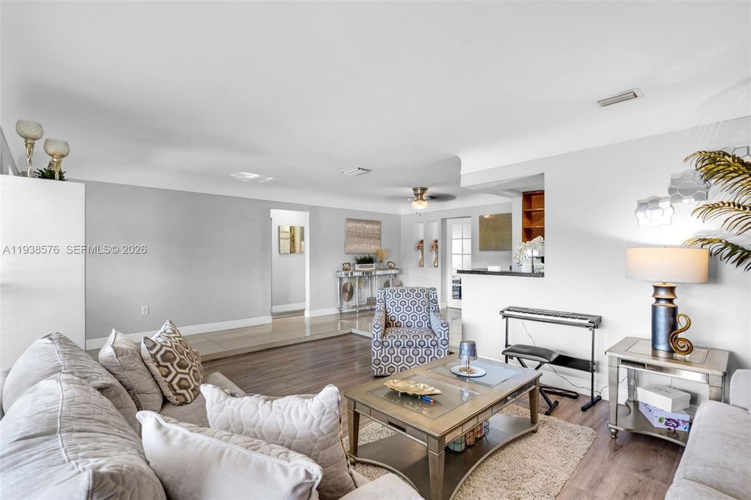 For Sale: $535,000 (3 beds, 2 baths, 1682 Square Feet)