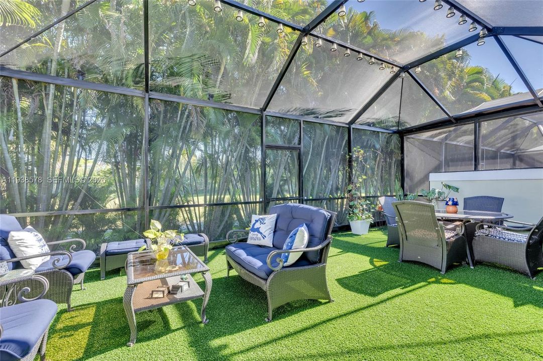 En Venta: $775,000 (3 camas, 3 baños, 2014 Pies cuadrados)