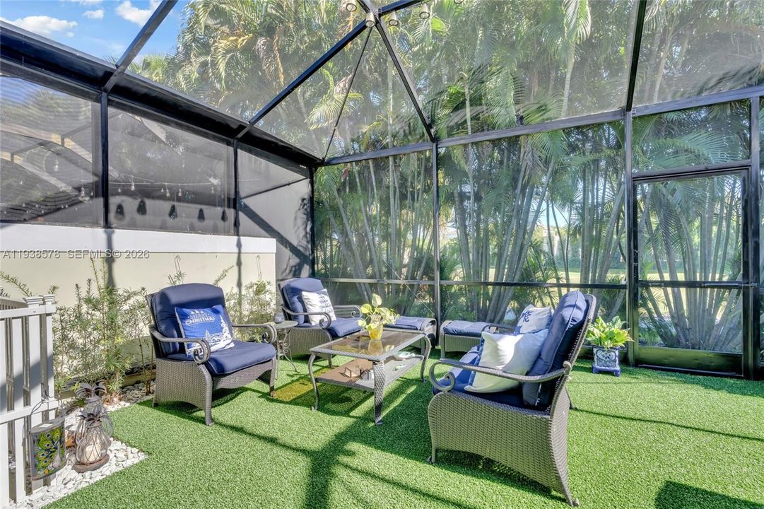 En Venta: $775,000 (3 camas, 3 baños, 2014 Pies cuadrados)