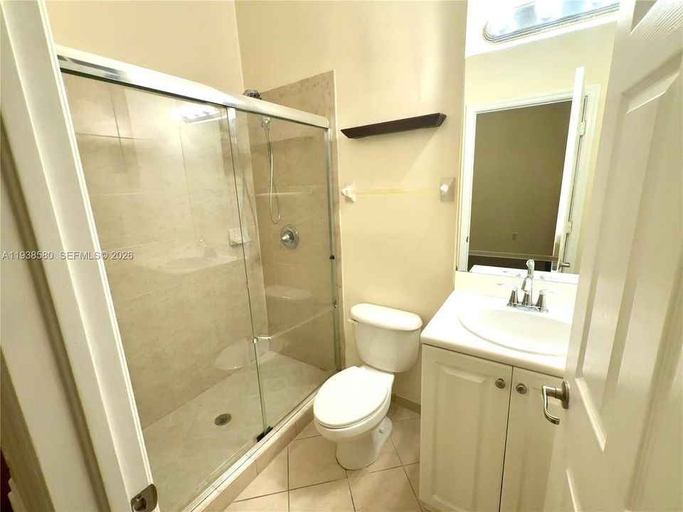 На продажу: $342,000 (3 спален, 2 ванн, 1325 Квадратных фут)