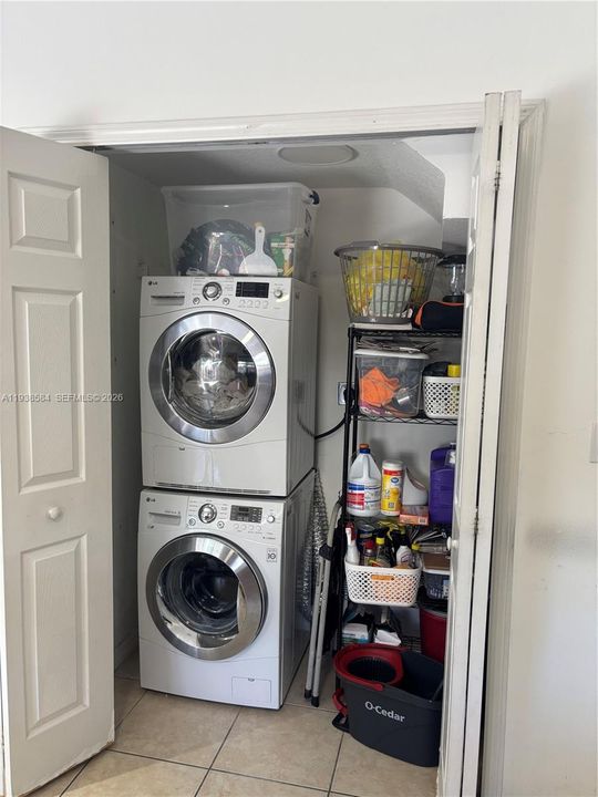 В аренду: $3,000 (3 спален, 2 ванн, 1518 Квадратных фут)