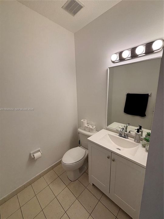 В аренду: $3,000 (3 спален, 2 ванн, 1518 Квадратных фут)