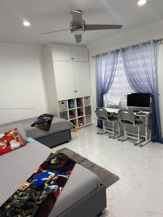 En Renta: $3,500 (2 camas, 2 baños, 989 Pies cuadrados)