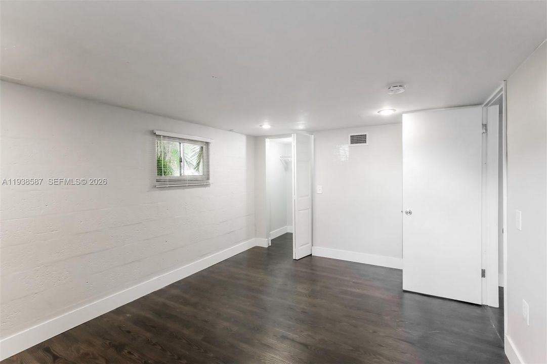 出租: $3,370 (4 贝兹, 2 浴室, 2217 平方英尺)