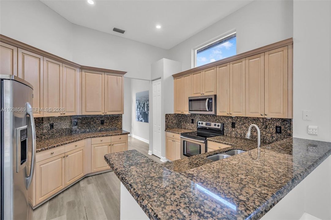 В аренду: $5,500 (4 спален, 3 ванн, 3287 Квадратных фут)