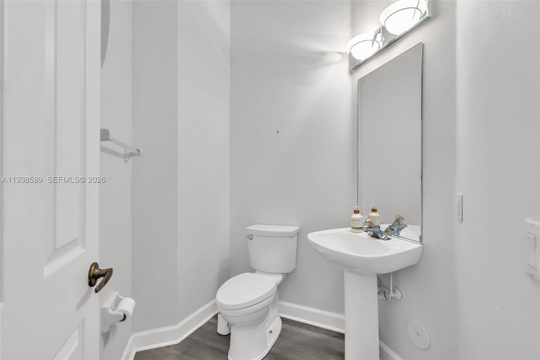 В аренду: $5,500 (4 спален, 3 ванн, 3287 Квадратных фут)