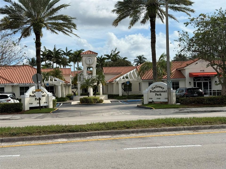 На продажу: $2,000,000 (0 спален, 0 ванн, 0 Квадратных фут)