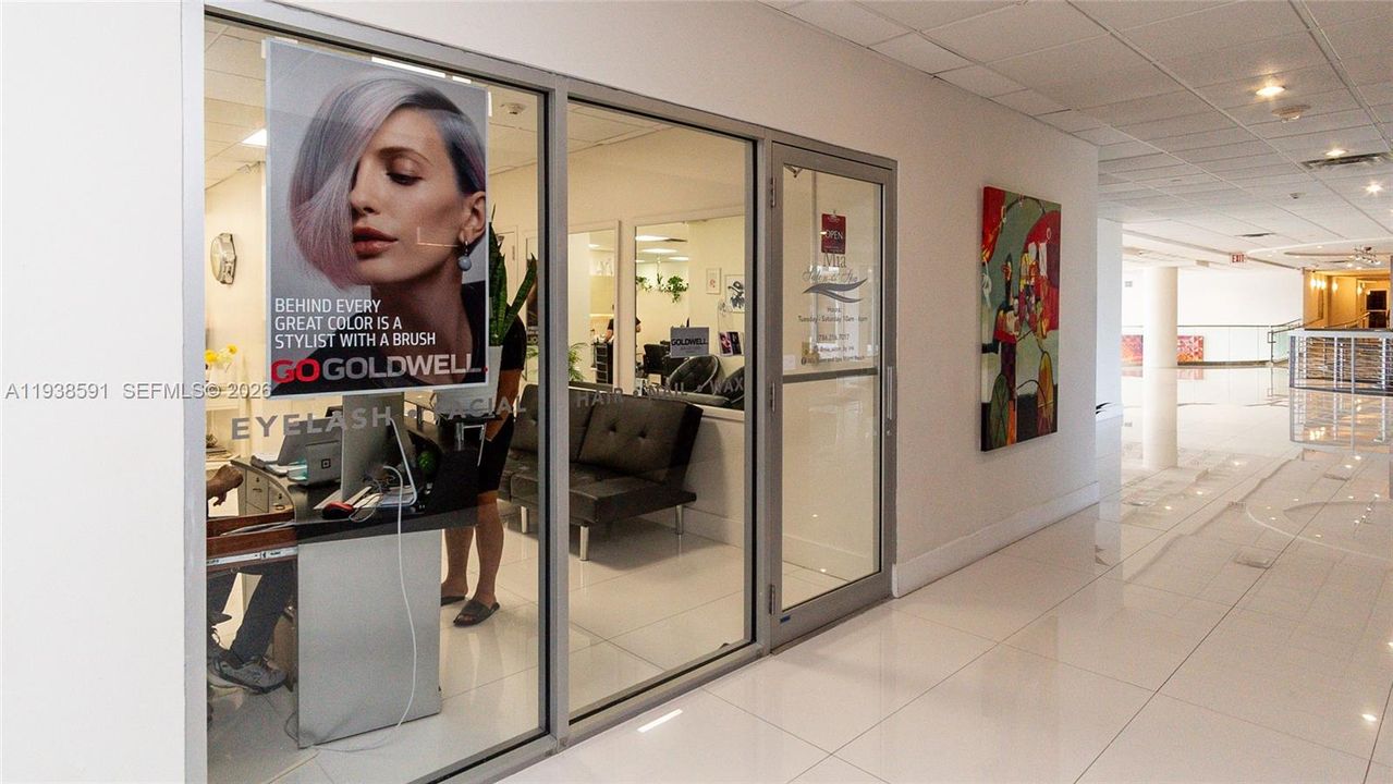 待售: $685,000 (2 贝兹, 2 浴室, 1296 平方英尺)