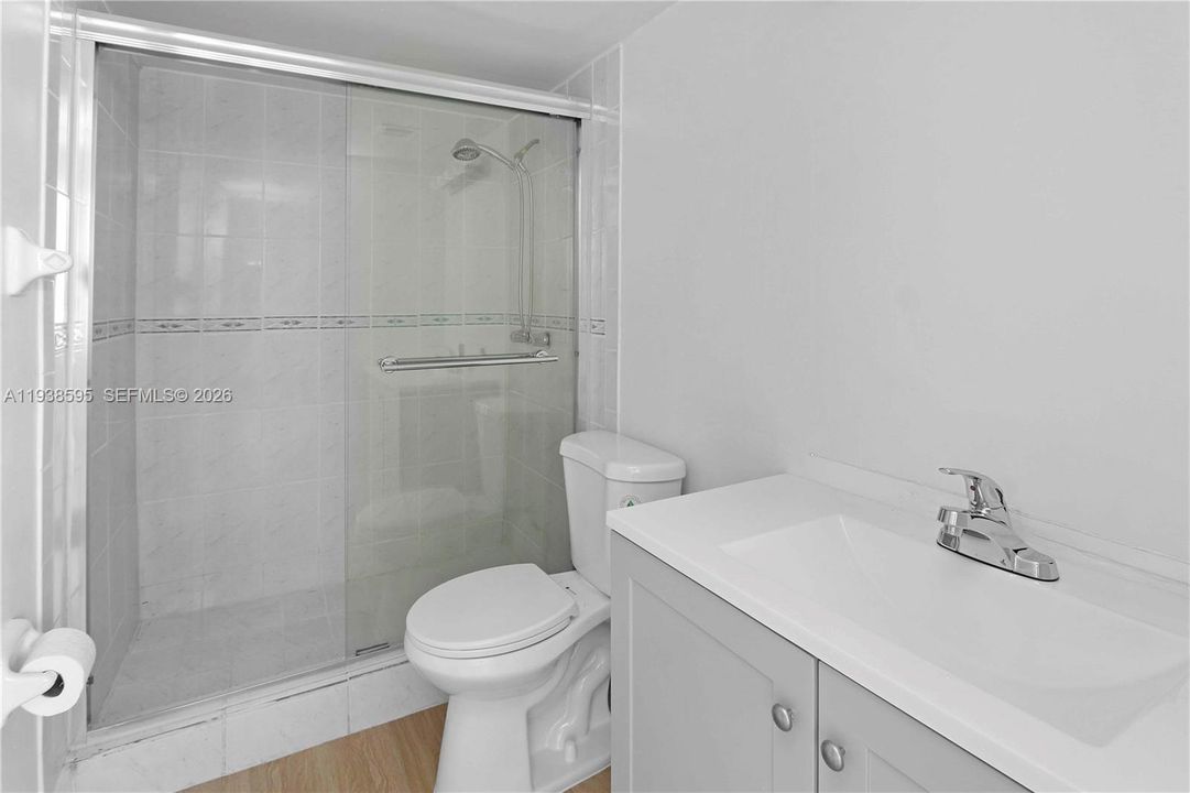 For Sale: $349,999 (3 beds, 2 baths, 1160 Square Feet)