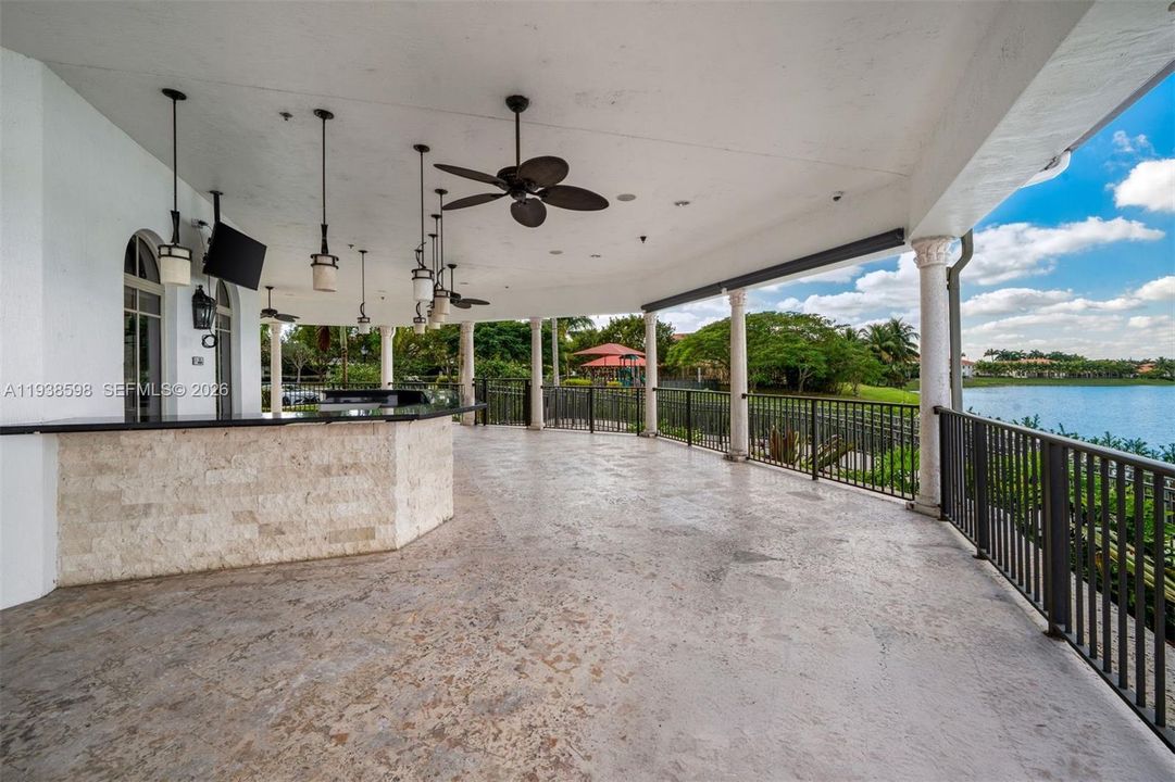 For Sale: $765,000 (4 beds, 2 baths, 2496 Square Feet)