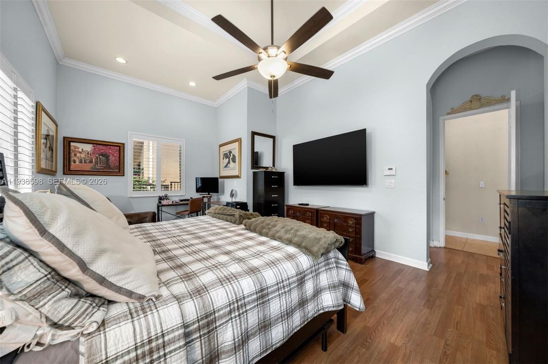 For Sale: $765,000 (4 beds, 2 baths, 2496 Square Feet)