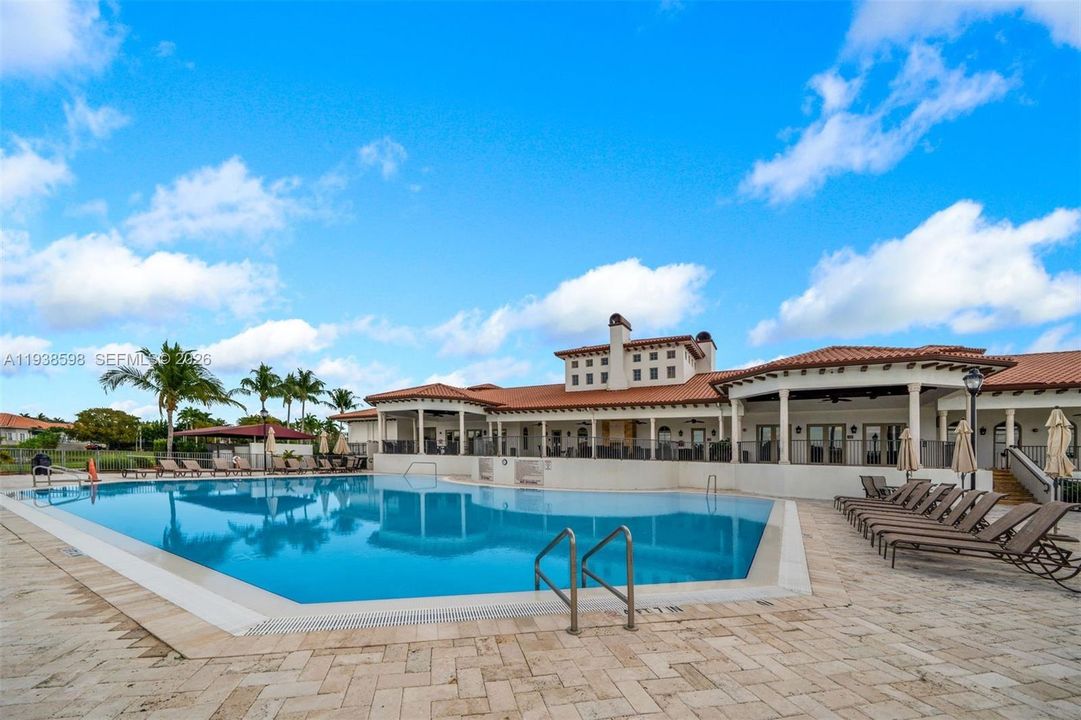 For Sale: $765,000 (4 beds, 2 baths, 2496 Square Feet)