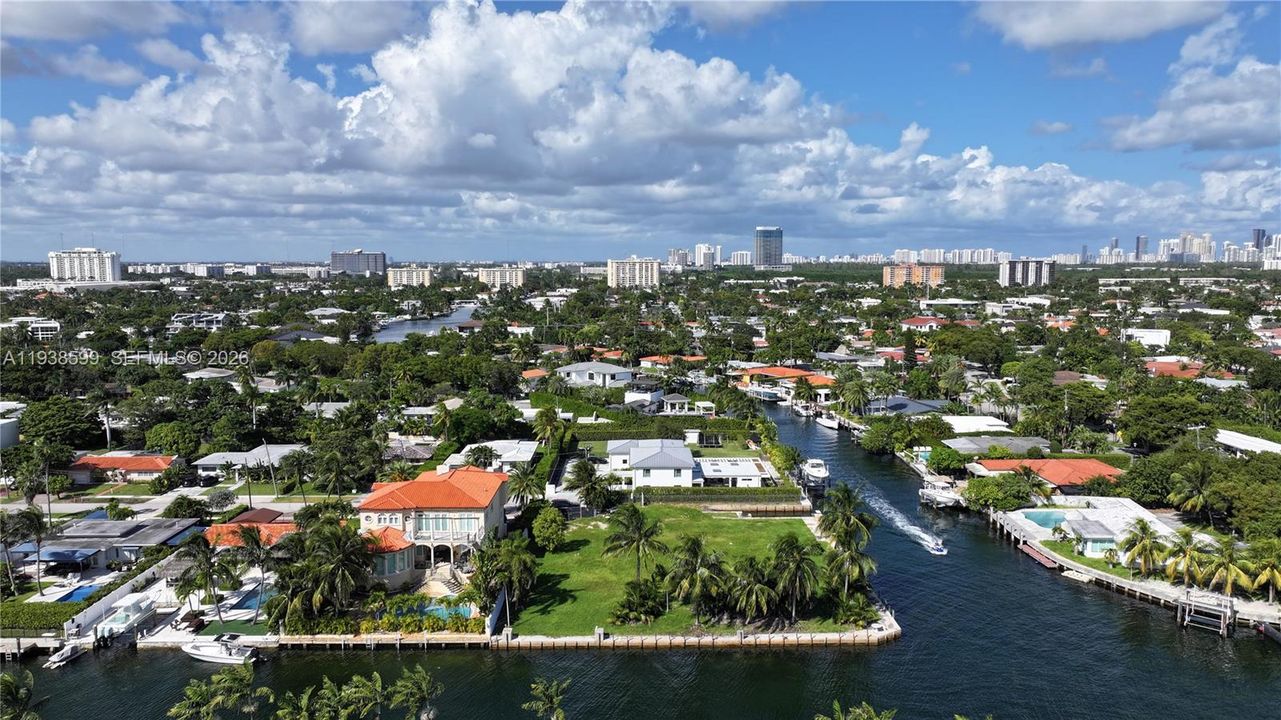 For Sale: $3,100,000 (0.33 acres)