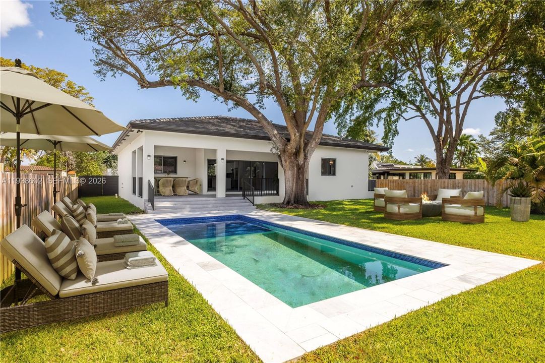 For Sale: $1,990,000 (4 beds, 3 baths, 1762 Square Feet)