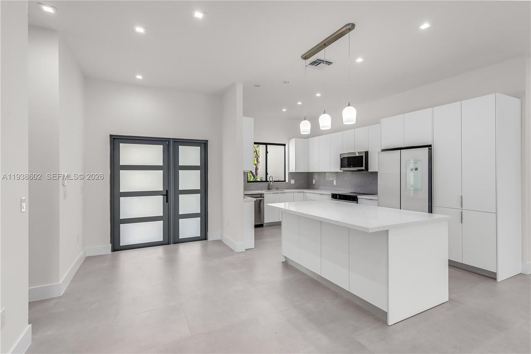 待售: $2,190,000 (4 贝兹, 3 浴室, 1762 平方英尺)