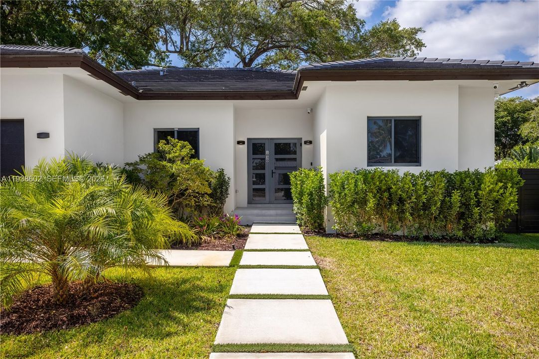 待售: $2,190,000 (4 贝兹, 3 浴室, 1762 平方英尺)