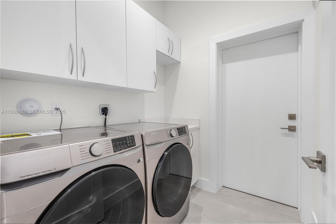 待售: $2,190,000 (4 贝兹, 3 浴室, 1762 平方英尺)