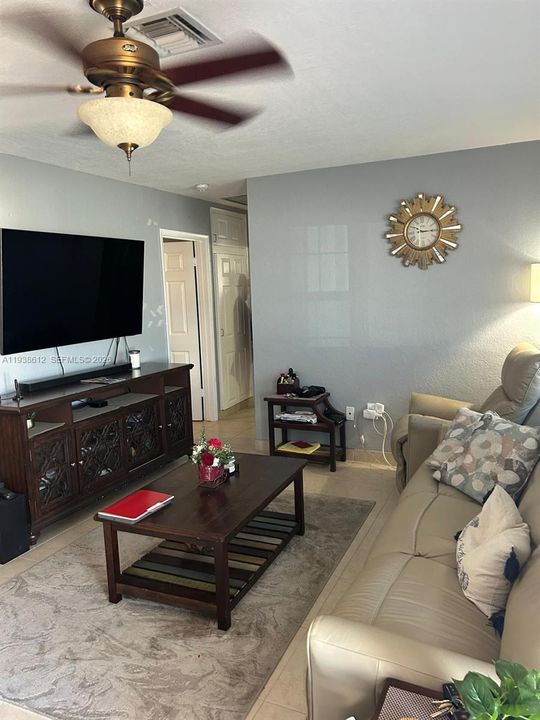 For Sale: $640,000 (4 beds, 2 baths, 1104 Square Feet)