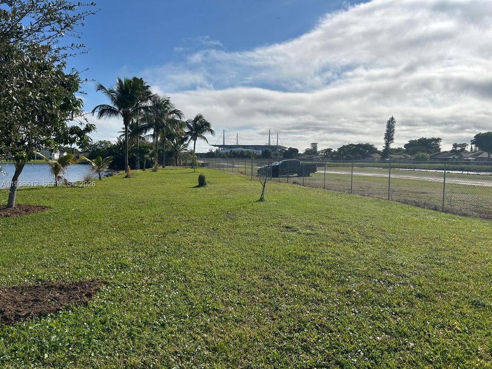 For Sale: $640,000 (4 beds, 2 baths, 1104 Square Feet)