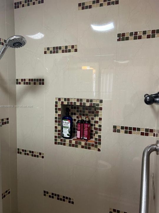 For Sale: $640,000 (4 beds, 2 baths, 1104 Square Feet)