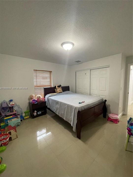 На продажу: $580,000 (3 спален, 2 ванн, 1352 Квадратных фут)