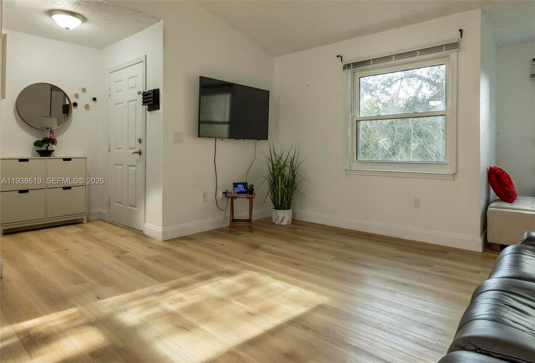 待售: $167,500 (1 贝兹, 1 浴室, 0 平方英尺)