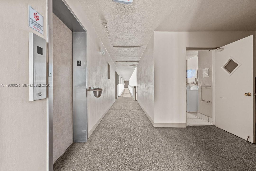 На продажу: $140,000 (1 спален, 1 ванн, 730 Квадратных фут)