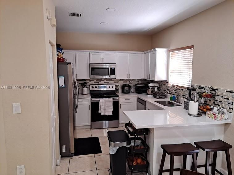 En Renta: $3,000 (4 camas, 2 baños, 1720 Pies cuadrados)