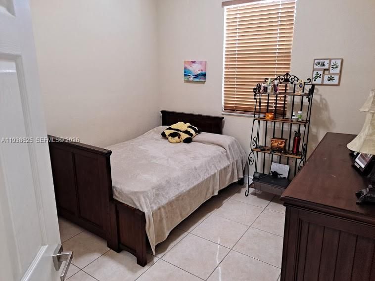 En Renta: $3,000 (4 camas, 2 baños, 1720 Pies cuadrados)