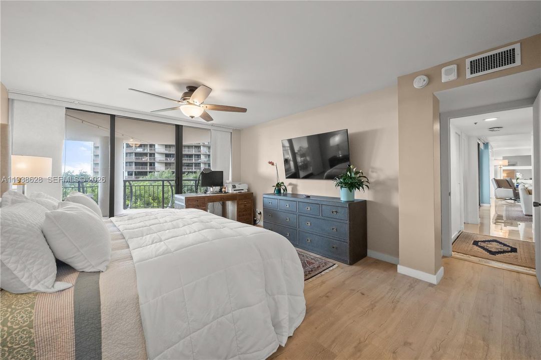 En Venta: $1,495,000 (2 camas, 2 baños, 1375 Pies cuadrados)