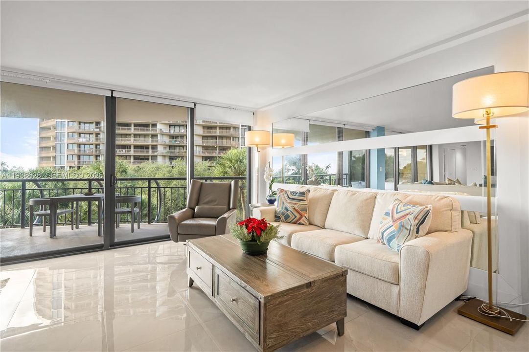 En Venta: $1,495,000 (2 camas, 2 baños, 1375 Pies cuadrados)