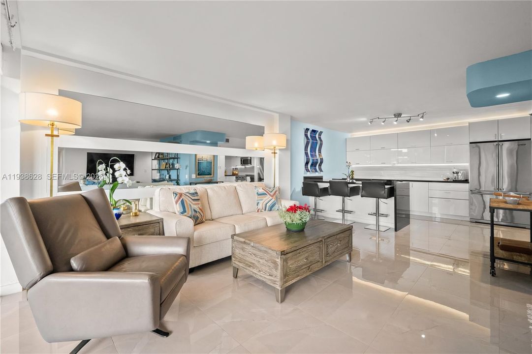 En Venta: $1,495,000 (2 camas, 2 baños, 1375 Pies cuadrados)