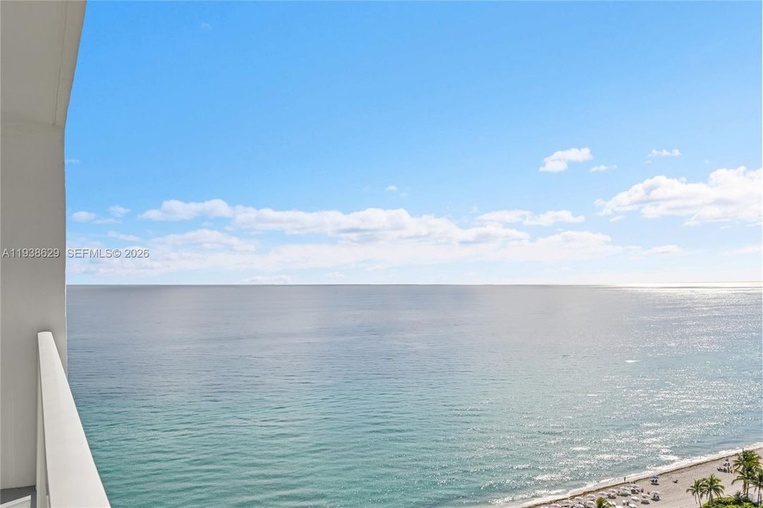 For Sale: $550,000 (2 beds, 2 baths, 1248 Square Feet)