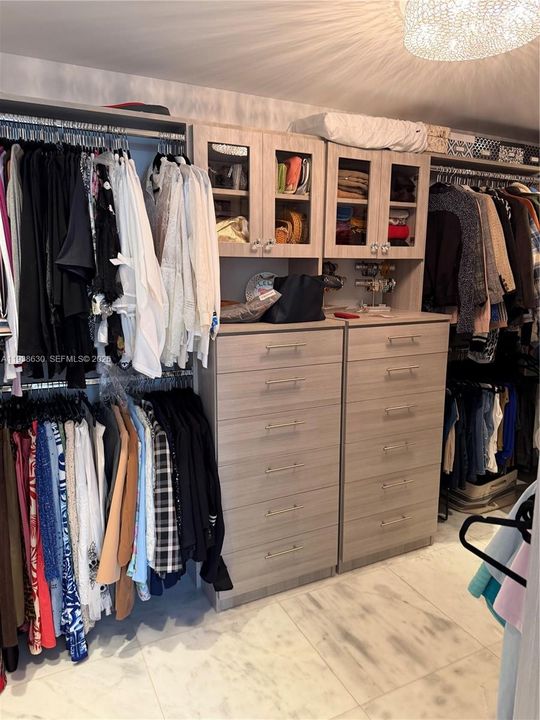 For Sale: $2,200,000 (3 beds, 3 baths, 2224 Square Feet)