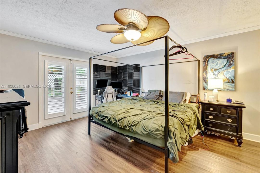 待售: $400,000 (4 贝兹, 3 浴室, 2218 平方英尺)