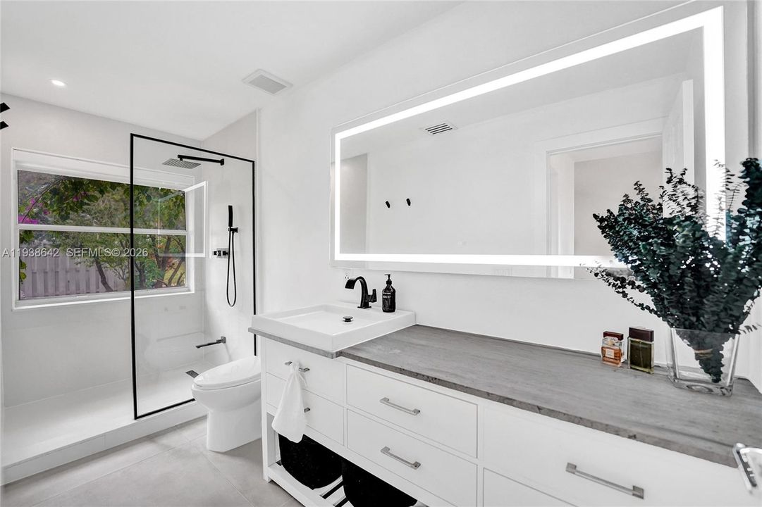 En Renta: $4,400 (4 camas, 2 baños, 1505 Pies cuadrados)