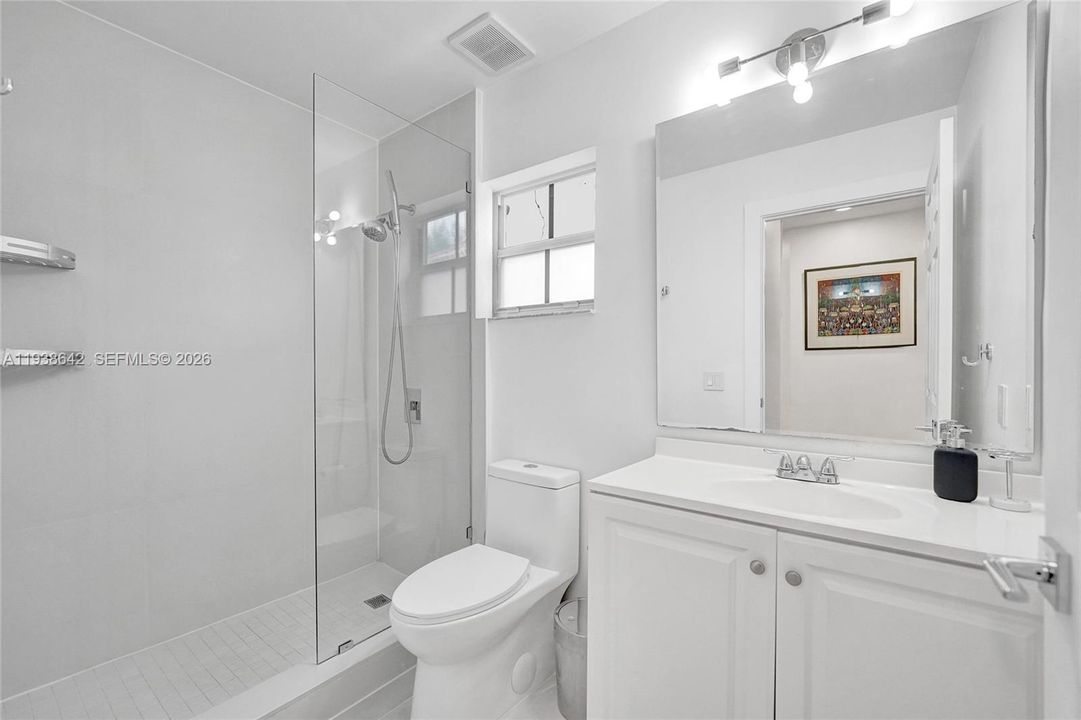 En Renta: $4,400 (4 camas, 2 baños, 1505 Pies cuadrados)