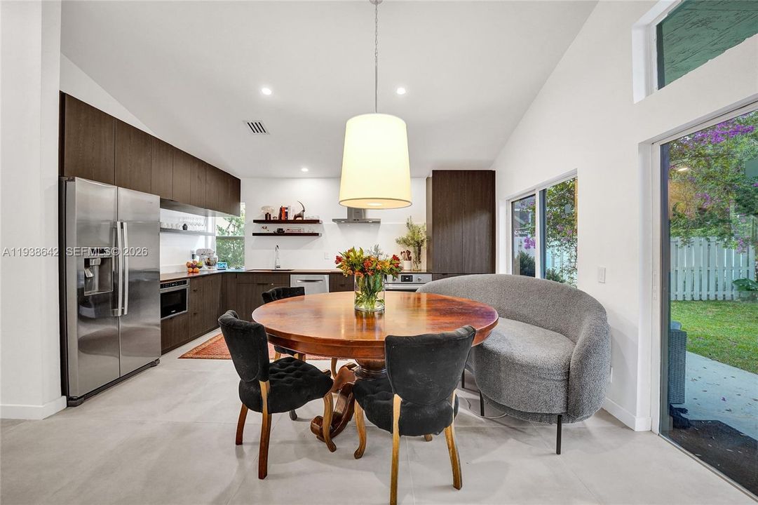 En Renta: $4,400 (4 camas, 2 baños, 1505 Pies cuadrados)