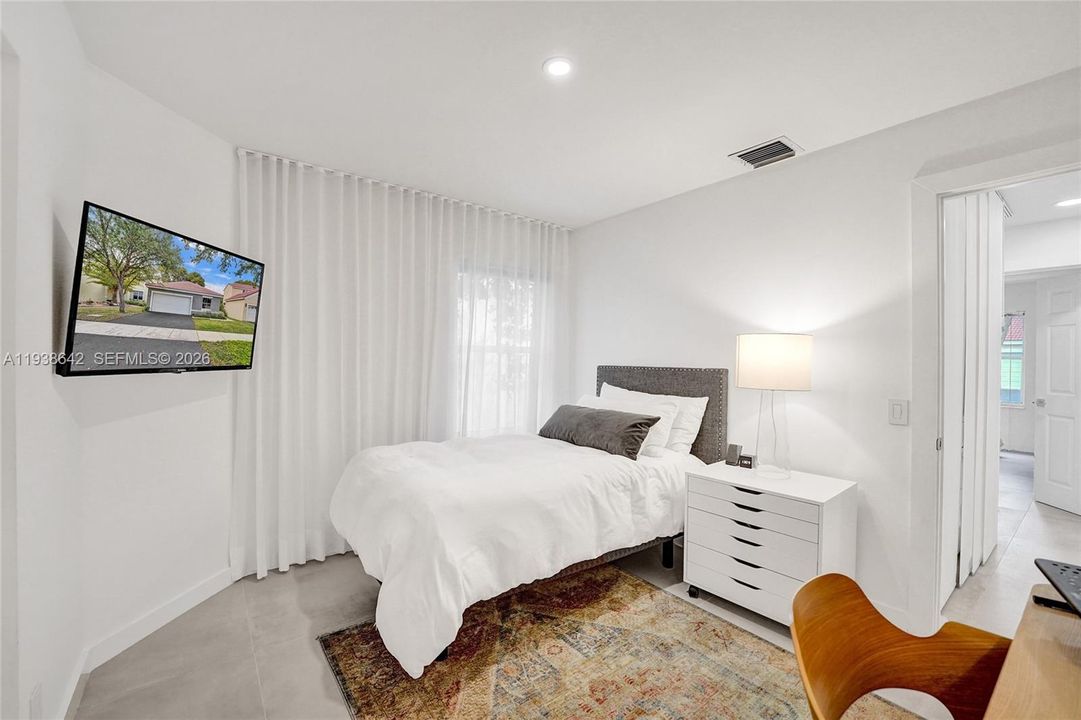 En Renta: $4,400 (4 camas, 2 baños, 1505 Pies cuadrados)