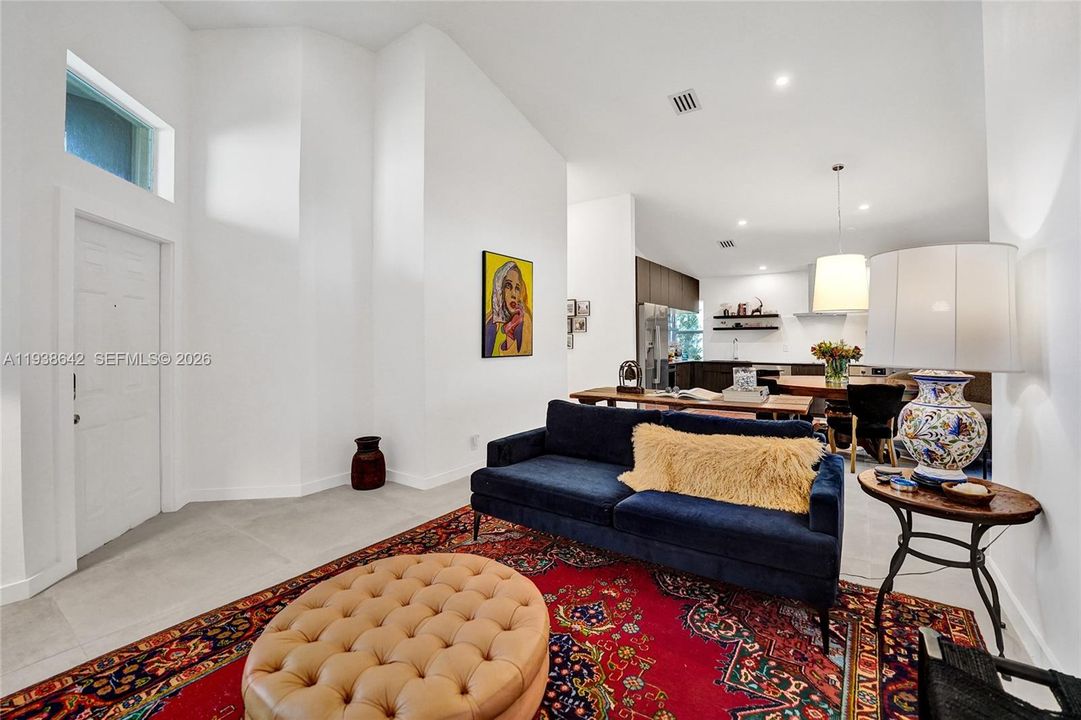 En Renta: $4,400 (4 camas, 2 baños, 1505 Pies cuadrados)