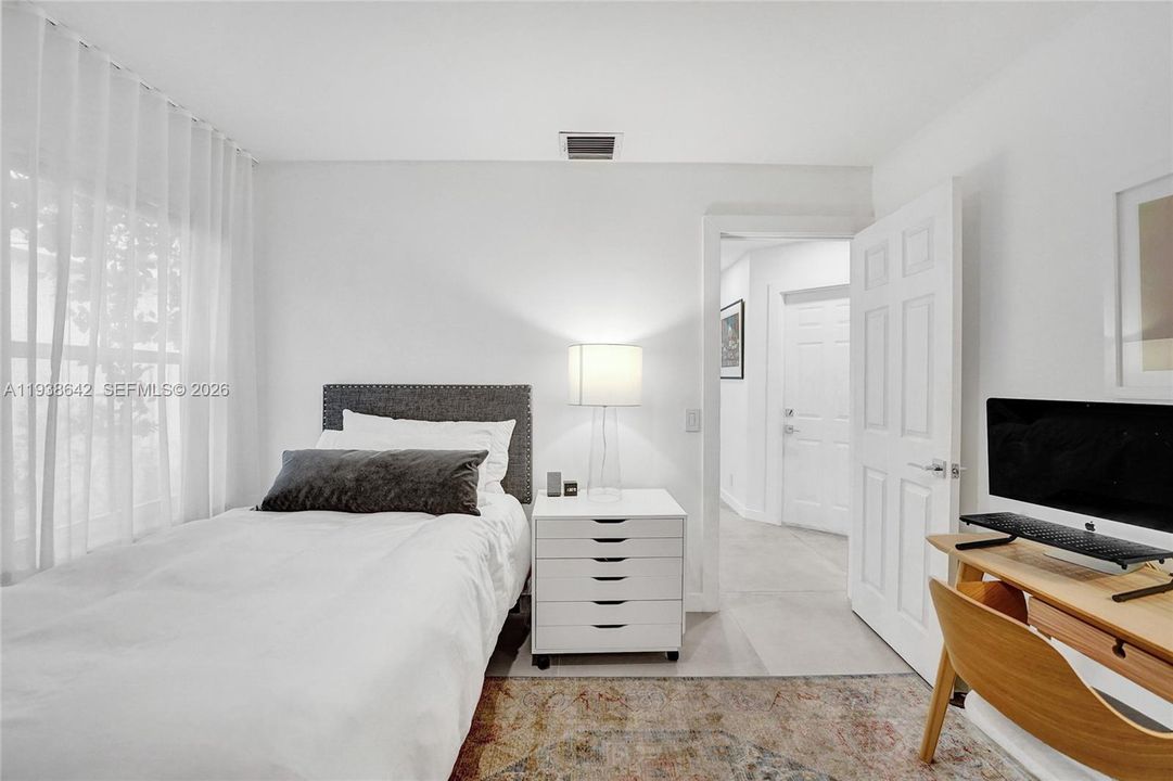 En Renta: $4,400 (4 camas, 2 baños, 1505 Pies cuadrados)