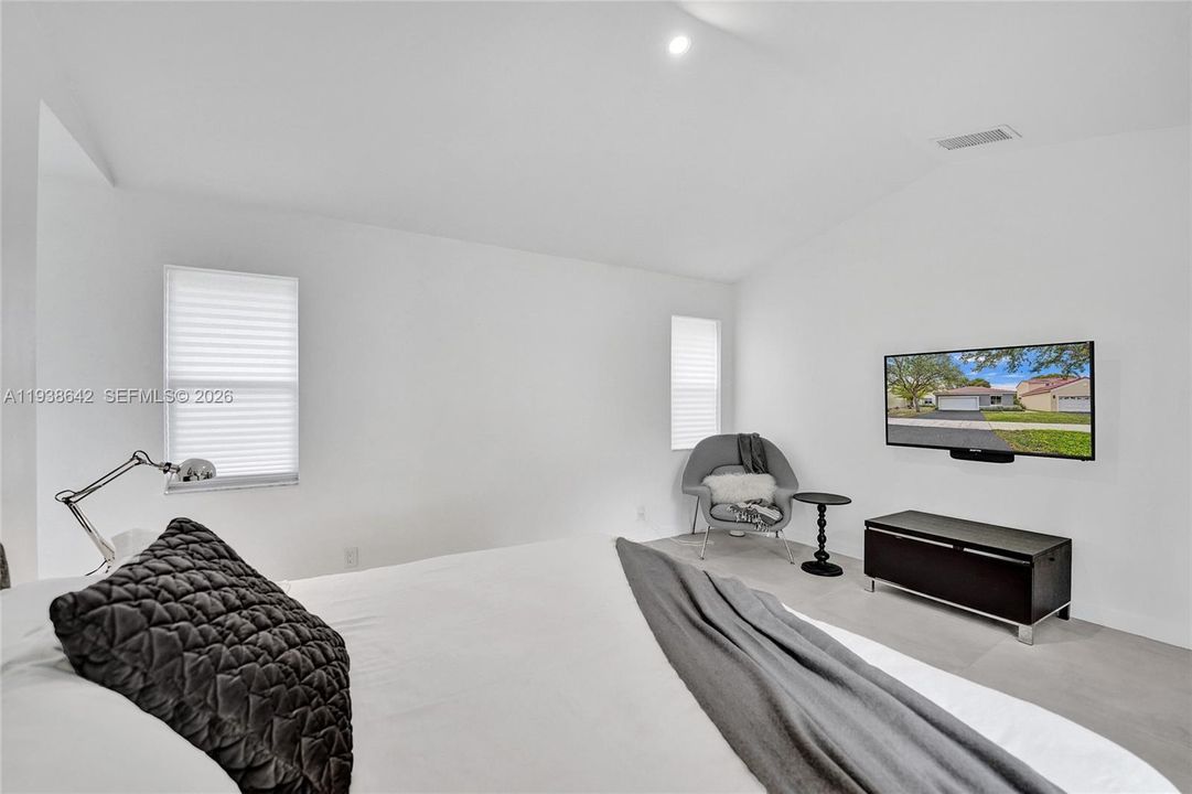 En Renta: $4,400 (4 camas, 2 baños, 1505 Pies cuadrados)