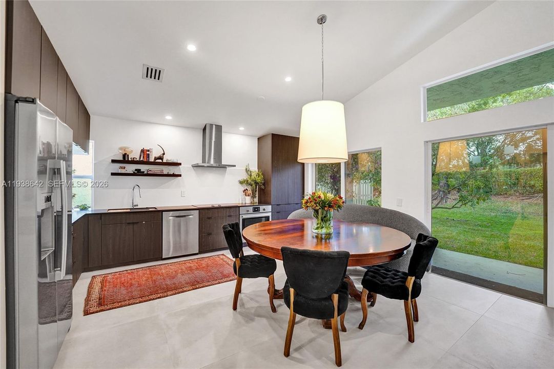 En Renta: $4,400 (4 camas, 2 baños, 1505 Pies cuadrados)