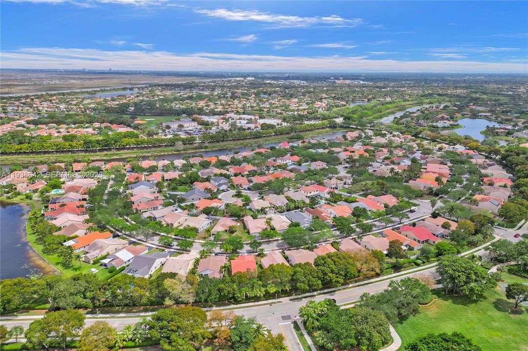 En Renta: $4,400 (4 camas, 2 baños, 1505 Pies cuadrados)