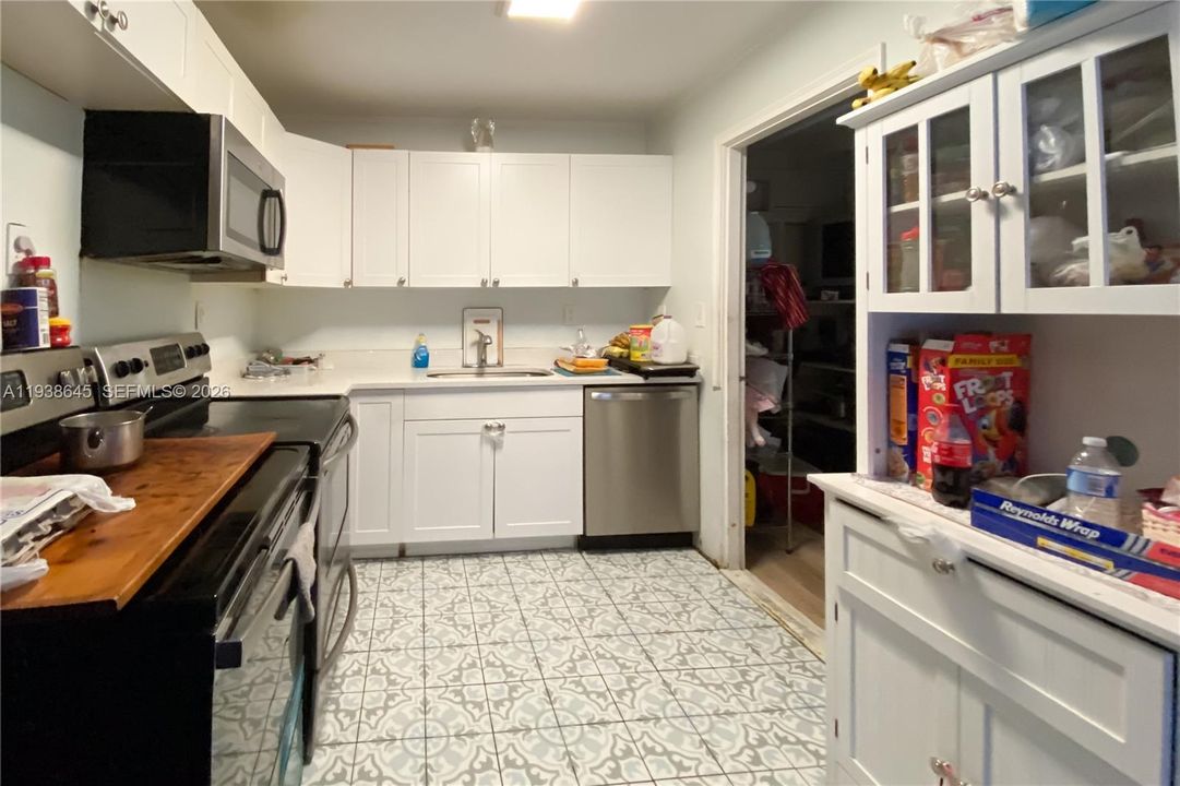 For Sale: $360,000 (3 beds, 2 baths, 1116 Square Feet)