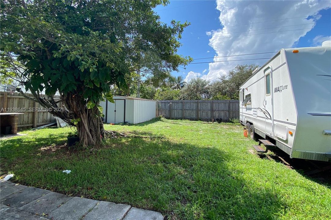 For Sale: $360,000 (3 beds, 2 baths, 1116 Square Feet)