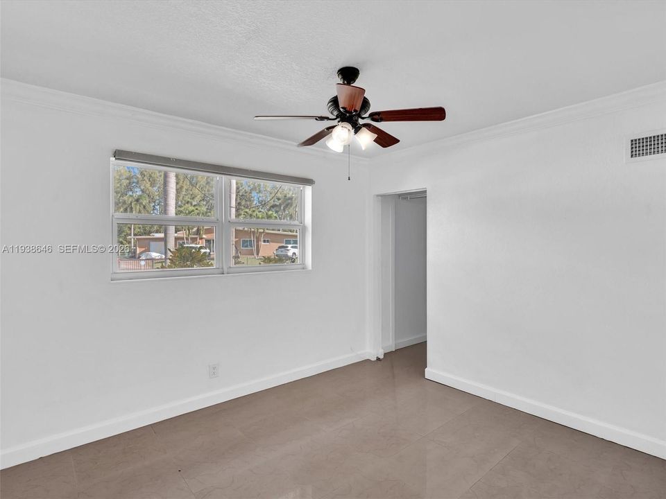 В аренду: $5,700 (4 спален, 2 ванн, 2135 Квадратных фут)