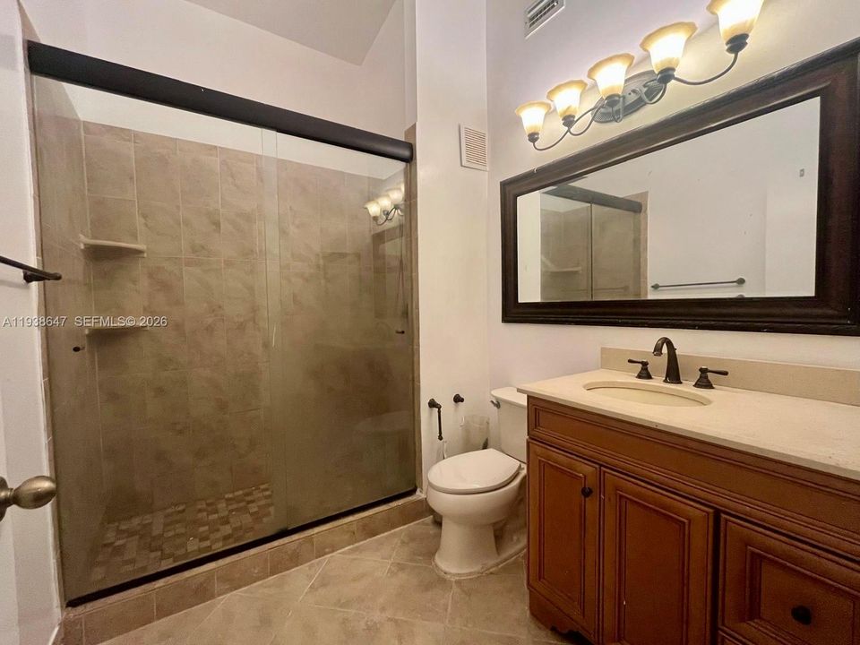 出租: $2,600 (3 贝兹, 2 浴室, 1635 平方英尺)